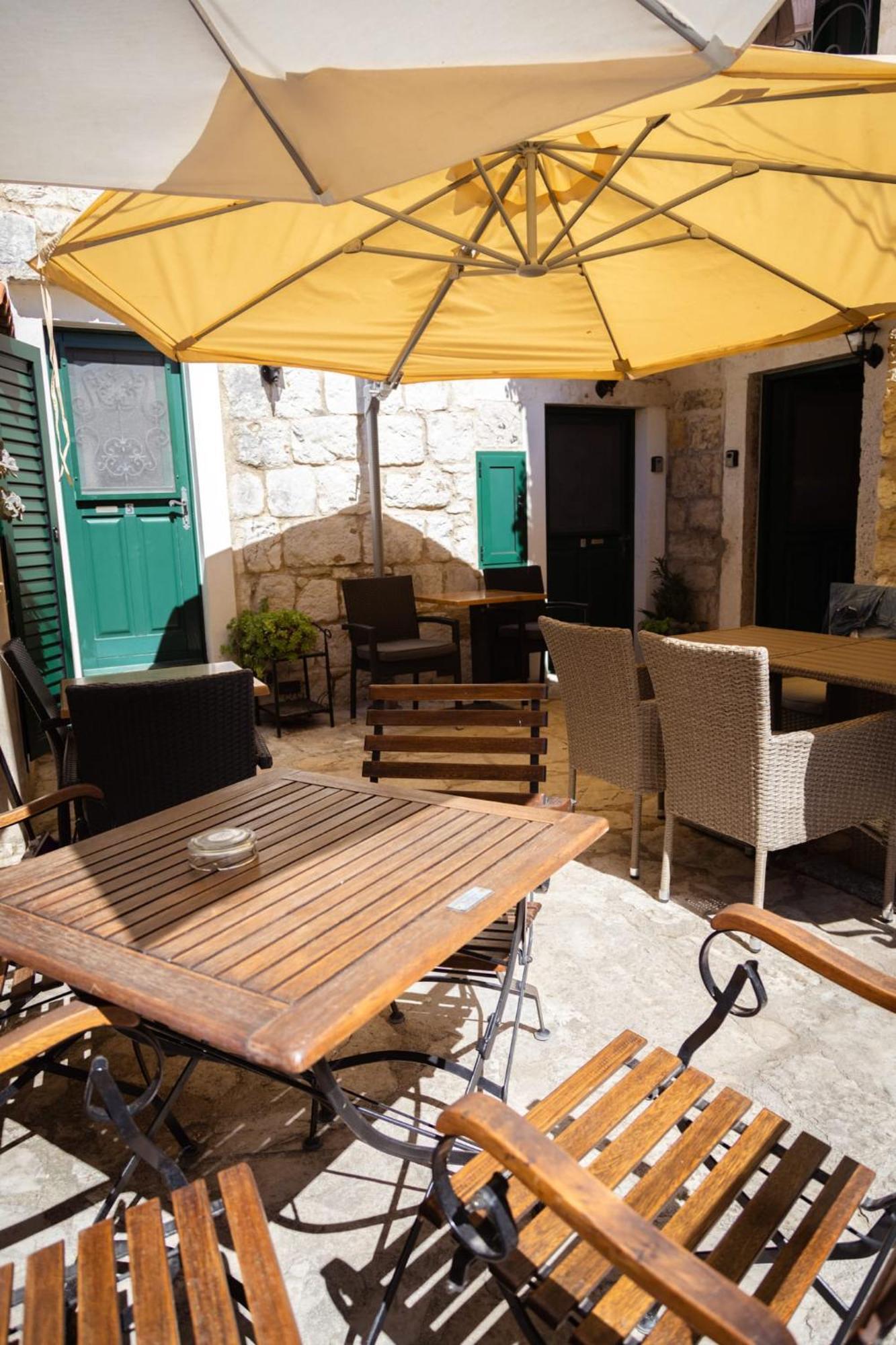 & Kartolina Appartement Split